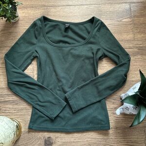 Green Fitted Long Sleeve Bodysuit